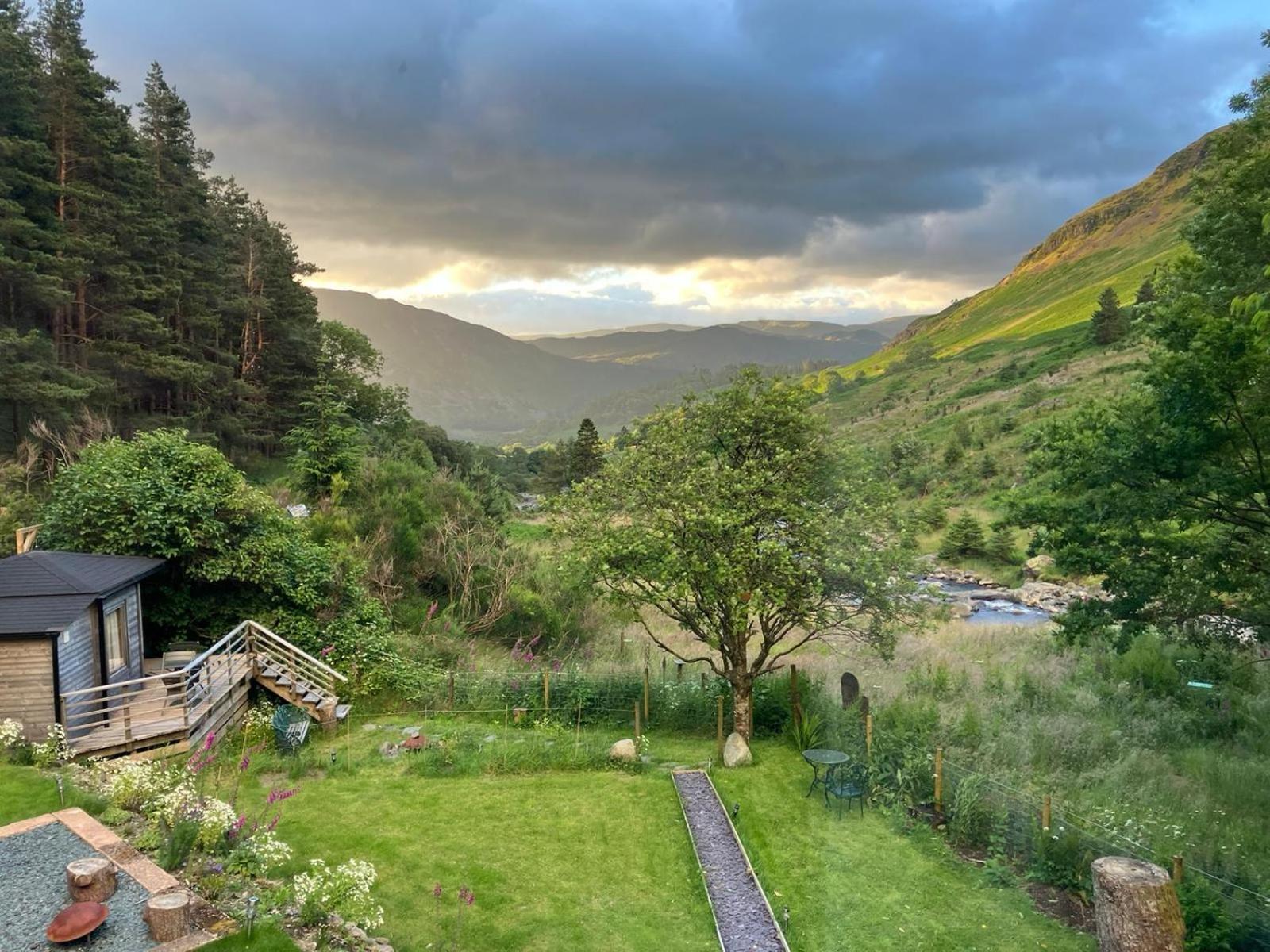 Helvellyn - The Hut - Twin Or Double Hotel Glenridding Ngoại thất bức ảnh